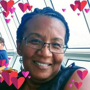 Meet your Posher, Renee